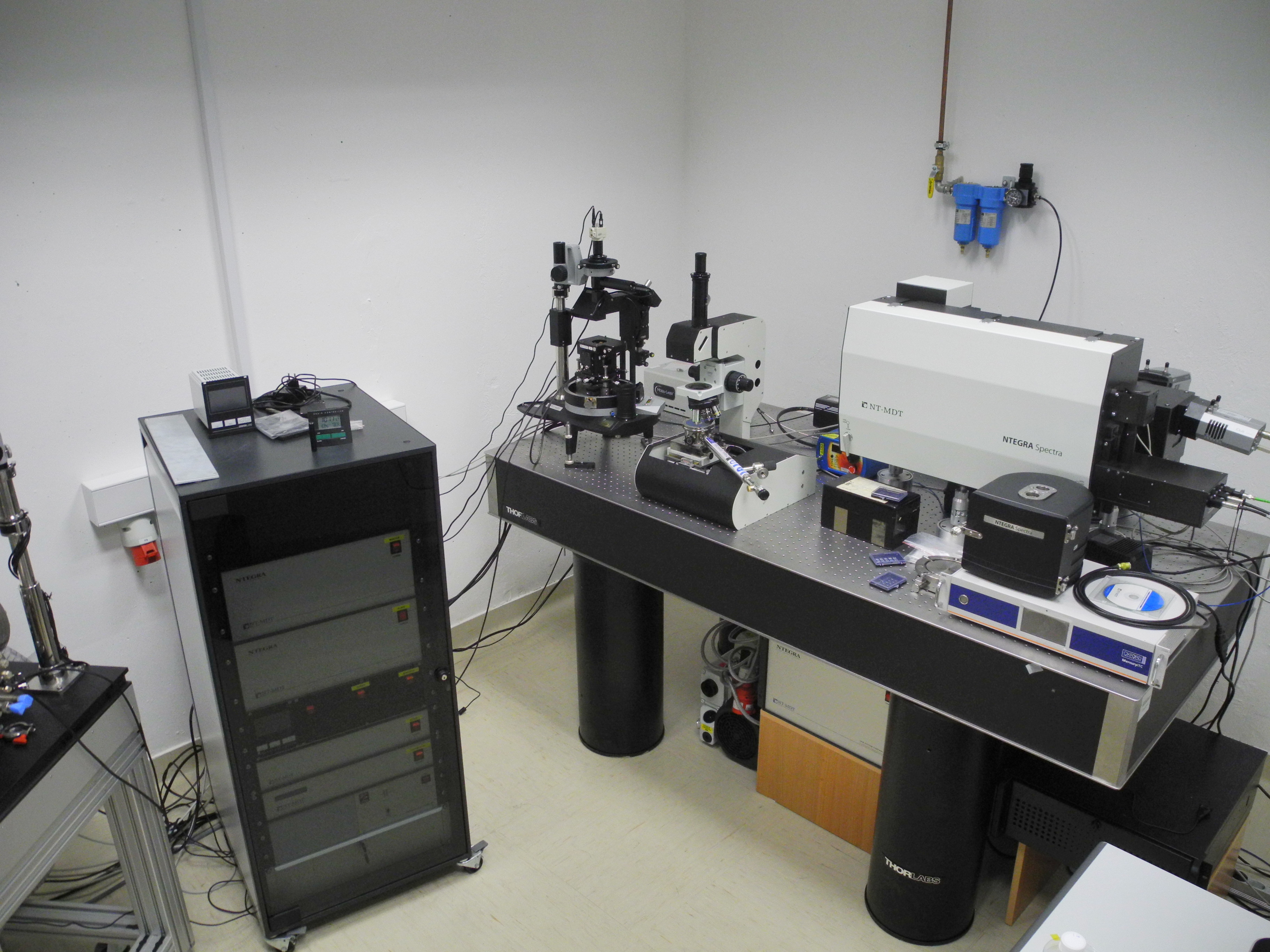 Raman Imaging microscope with AFM